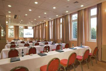 Hotel Patria Pecs Luaran gambar