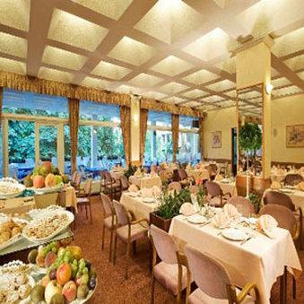 Hotel Patria Pecs Luaran gambar