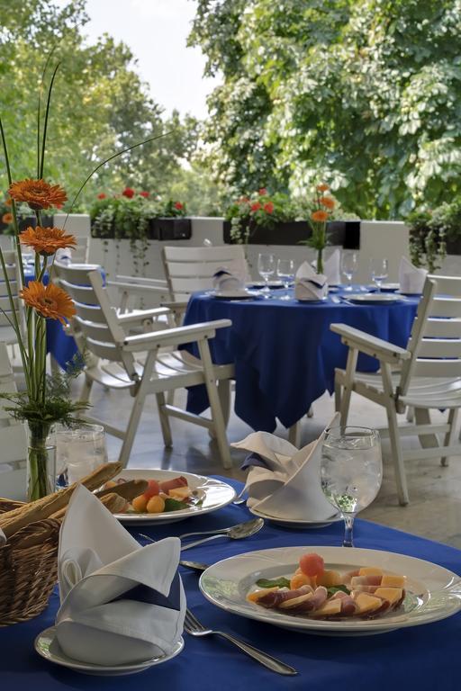 Hotel Patria Pecs Luaran gambar
